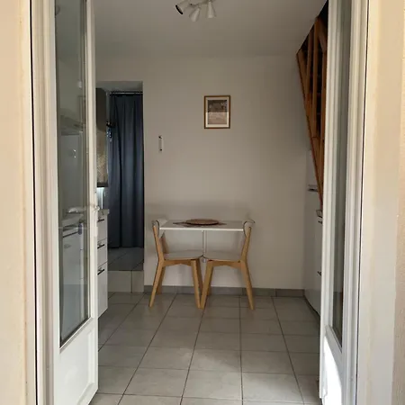 Les Restanques Du Sud Ле-Лаванду